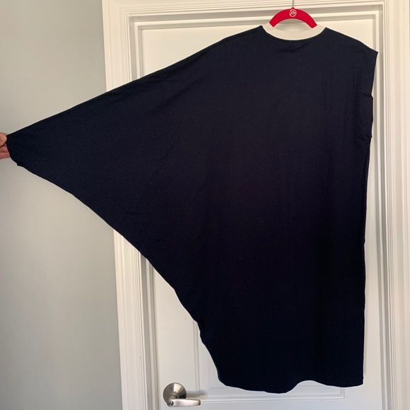 Adidas Hyke Asymmetric Big Tee | Dress (Rare) - Picture 6 of 6